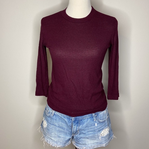 Forever 21 Tops - 5/$25 💜 Forever 21 Long Sleeve High Neck Top